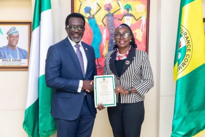 NAICOM presented operational license to CHI Life Insurance Company to commence life insurance operations in Nigeria.